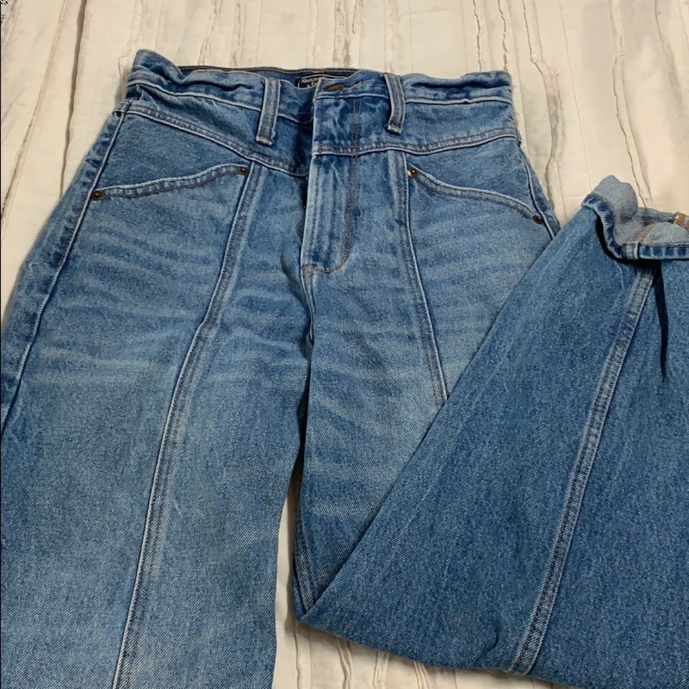 Mom jeans